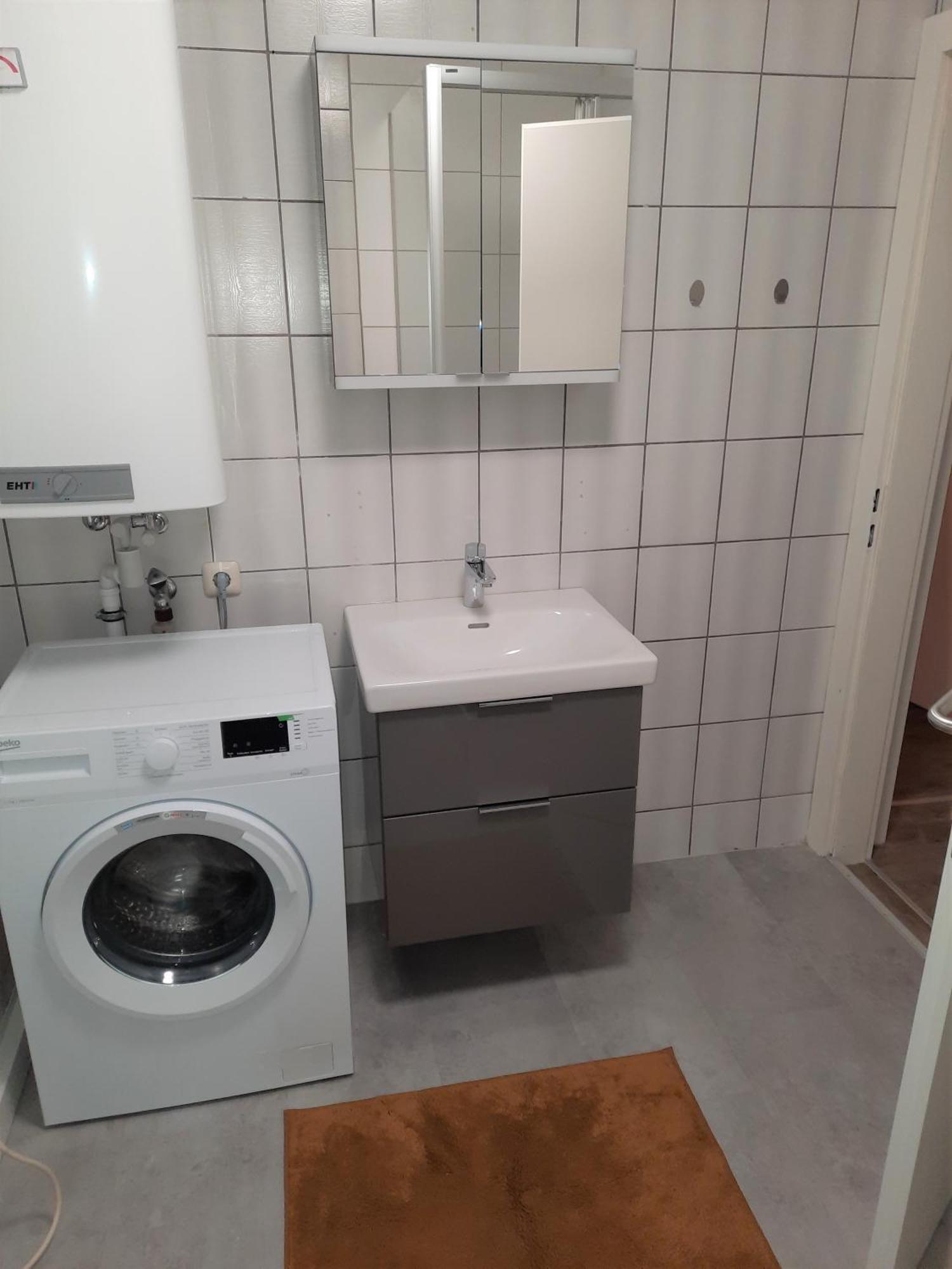 Ferienwohnung Im Zentrum Mit Balkon Und Parkplatz Gmunden Exterior foto
